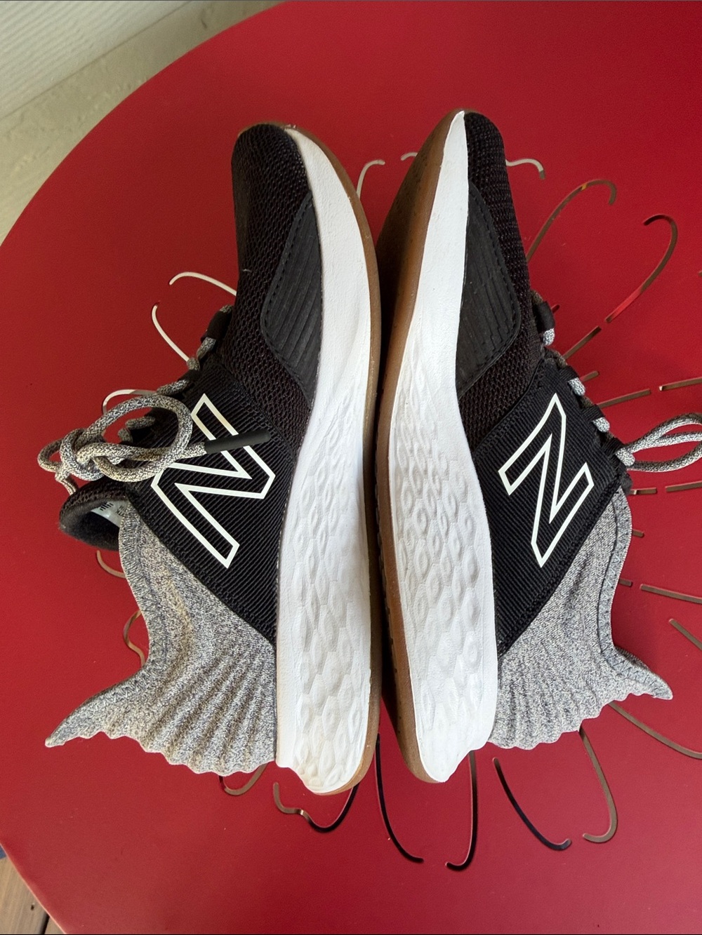 New Balance Womens Black and Gray Knit Lace-Up Sneakers - Picture 7 of 9